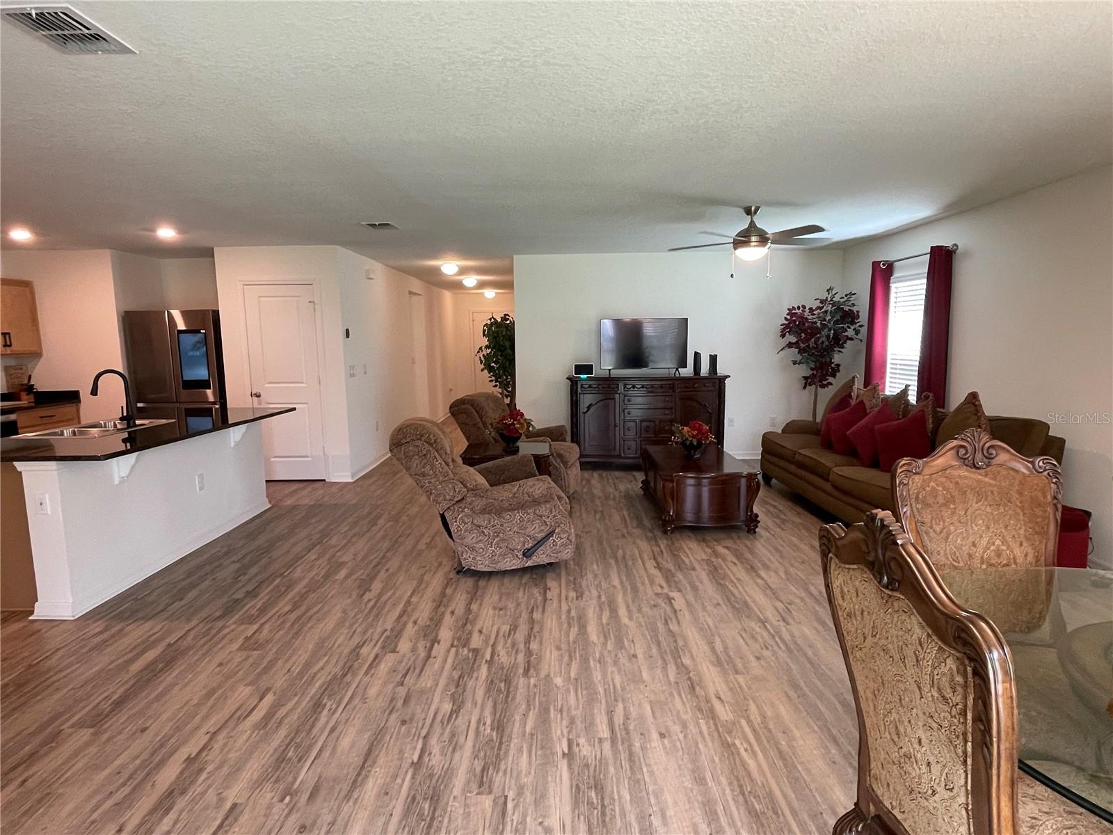 Image 15 of 22 For 7115 Cruz Court