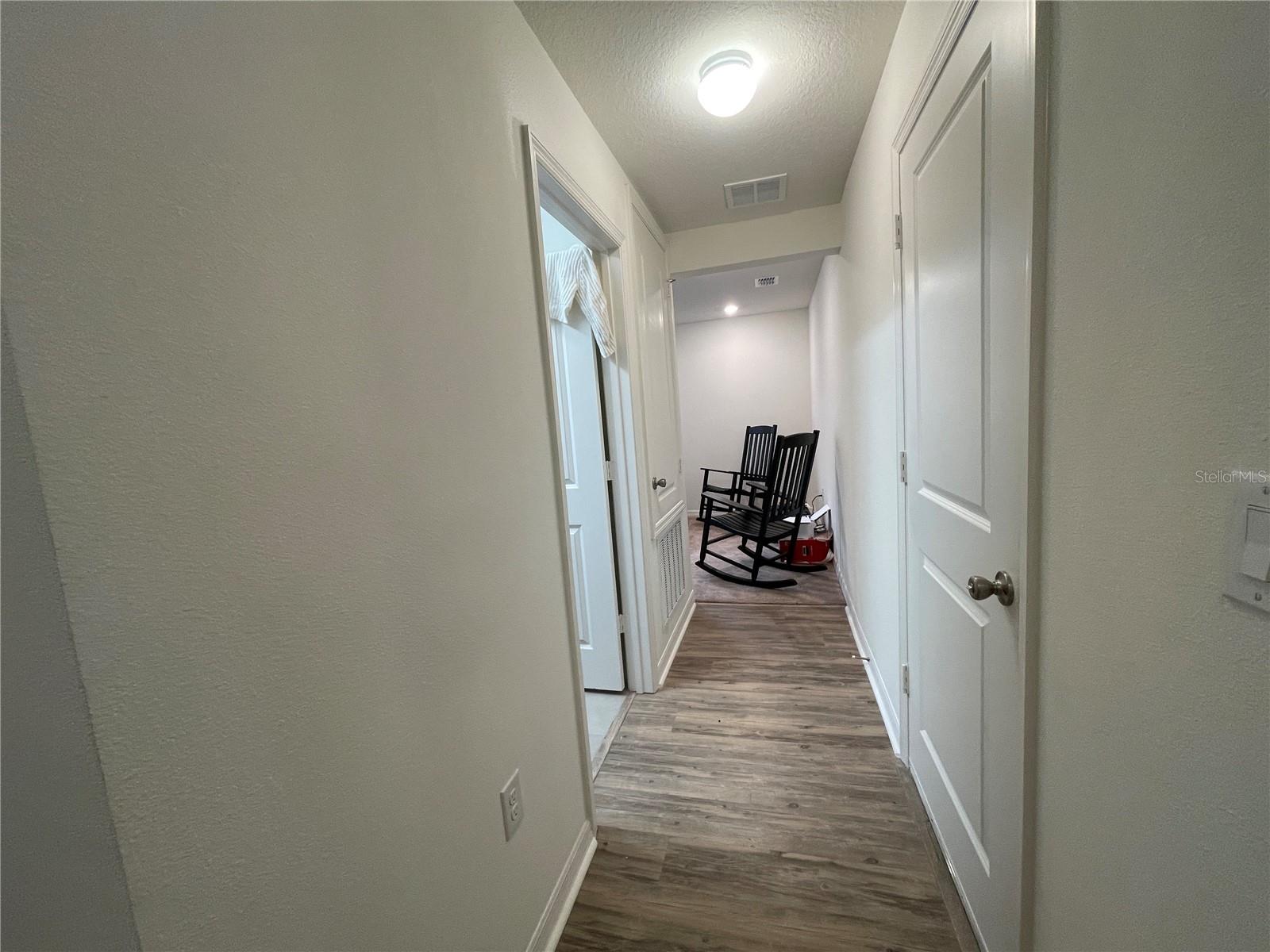 Image 8 of 22 For 7115 Cruz Court