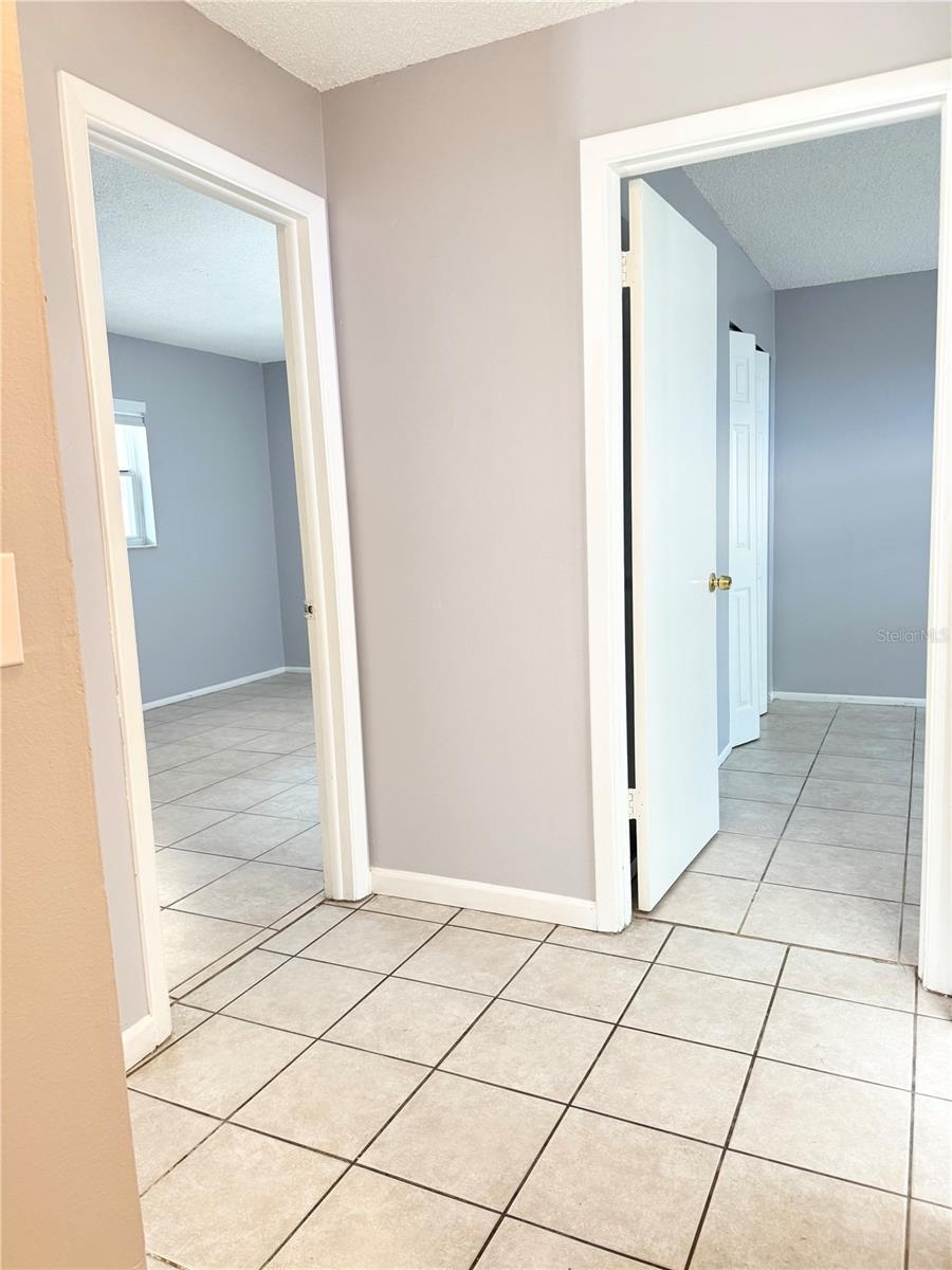 Image 12 of 29 For 813 Lake Palms Drive