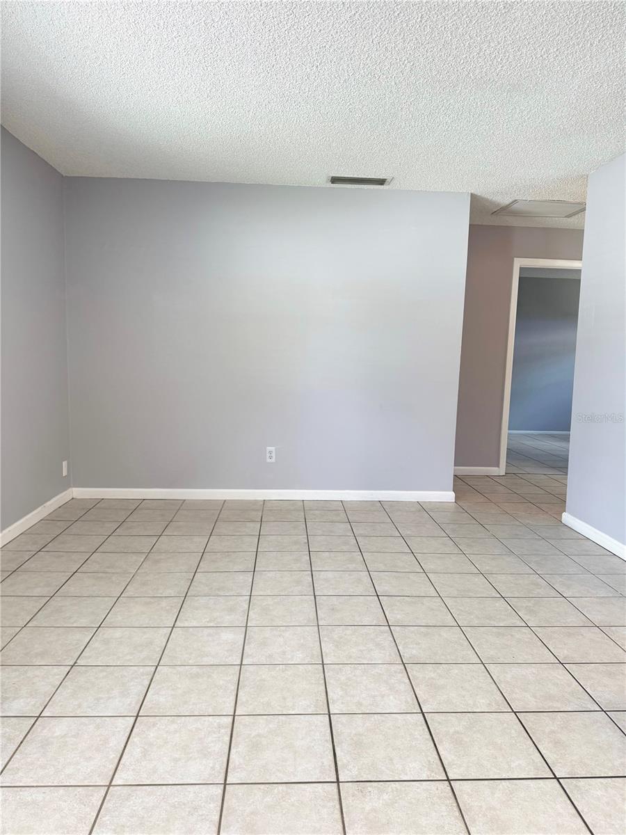 Image 16 of 29 For 813 Lake Palms Drive