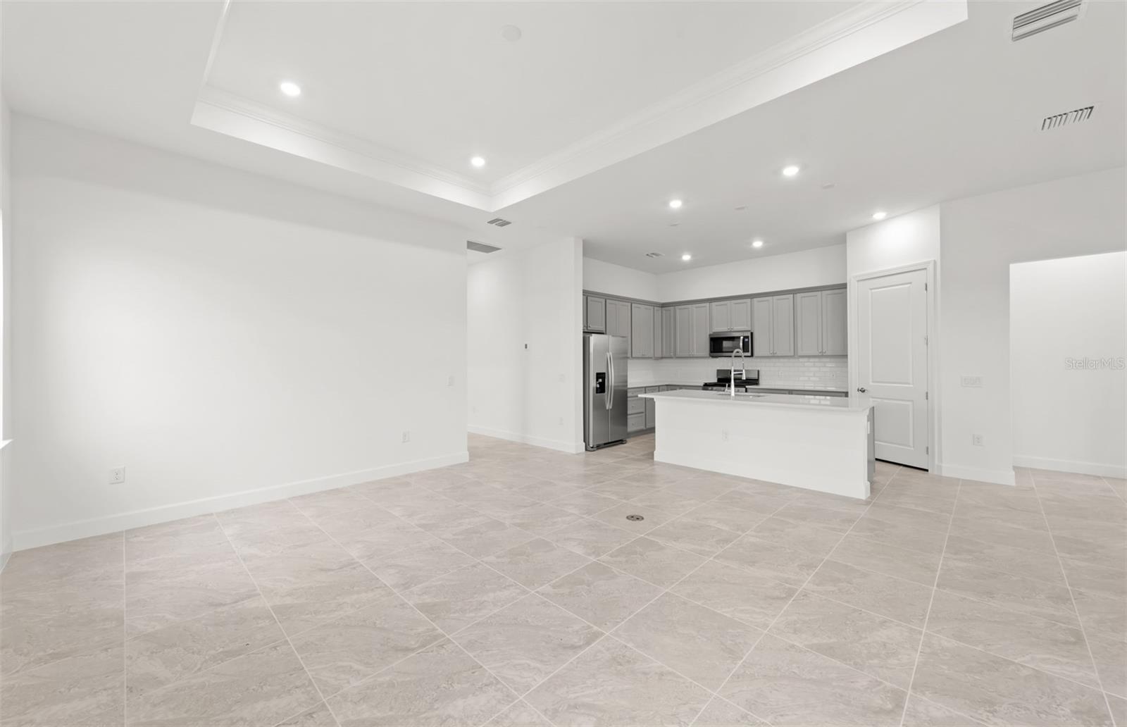 Image 8 of 24 For 19611 Indian Rock Place