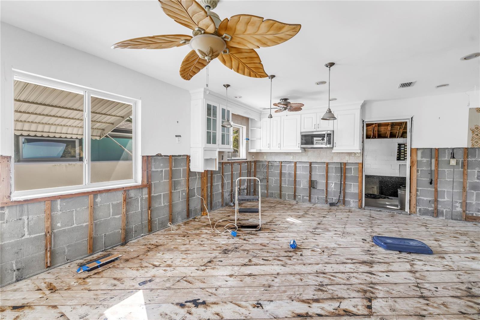 Image 12 of 50 For 4151 Belle Vista Drive