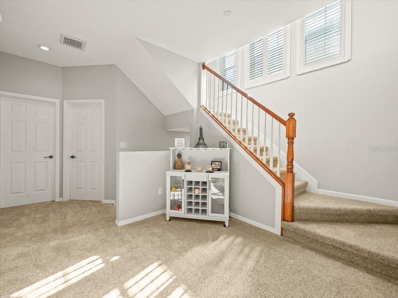 Image 30 of 67 For 98 Highland Avenue 102