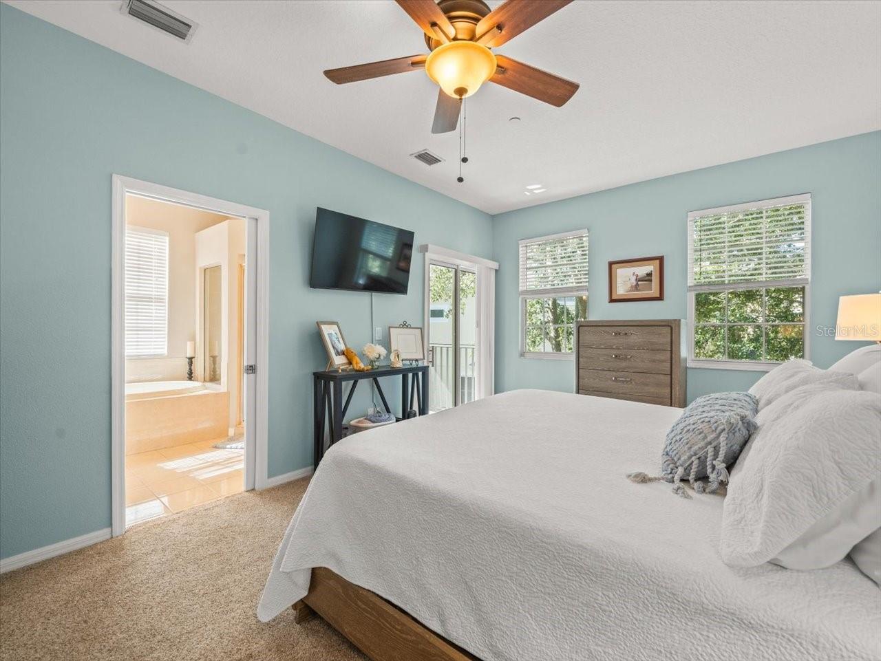 Image 33 of 67 For 98 Highland Avenue 102