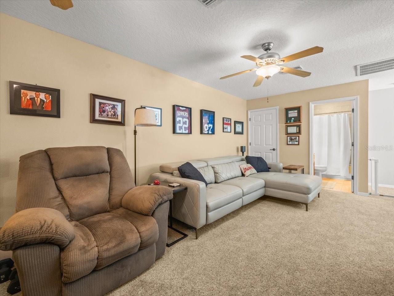 Image 42 of 67 For 98 Highland Avenue 102