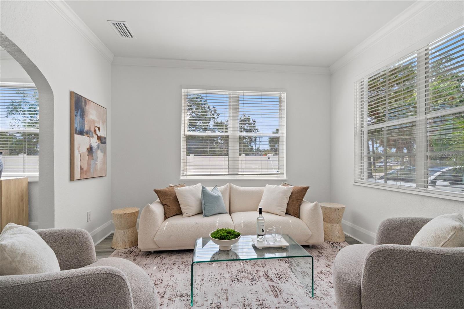 Image 11 of 60 For 205 Westland Avenue