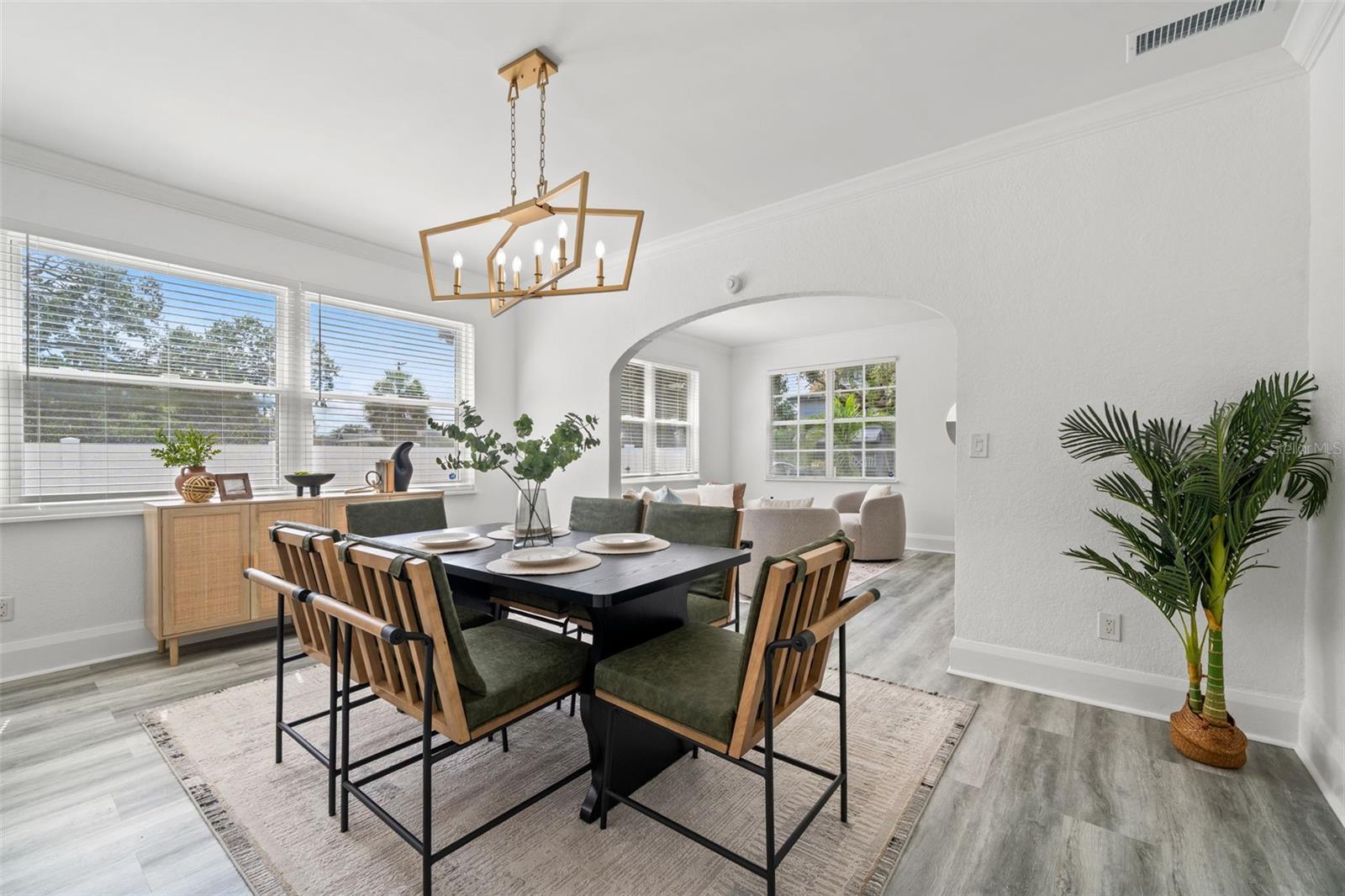 Image 16 of 60 For 205 Westland Avenue