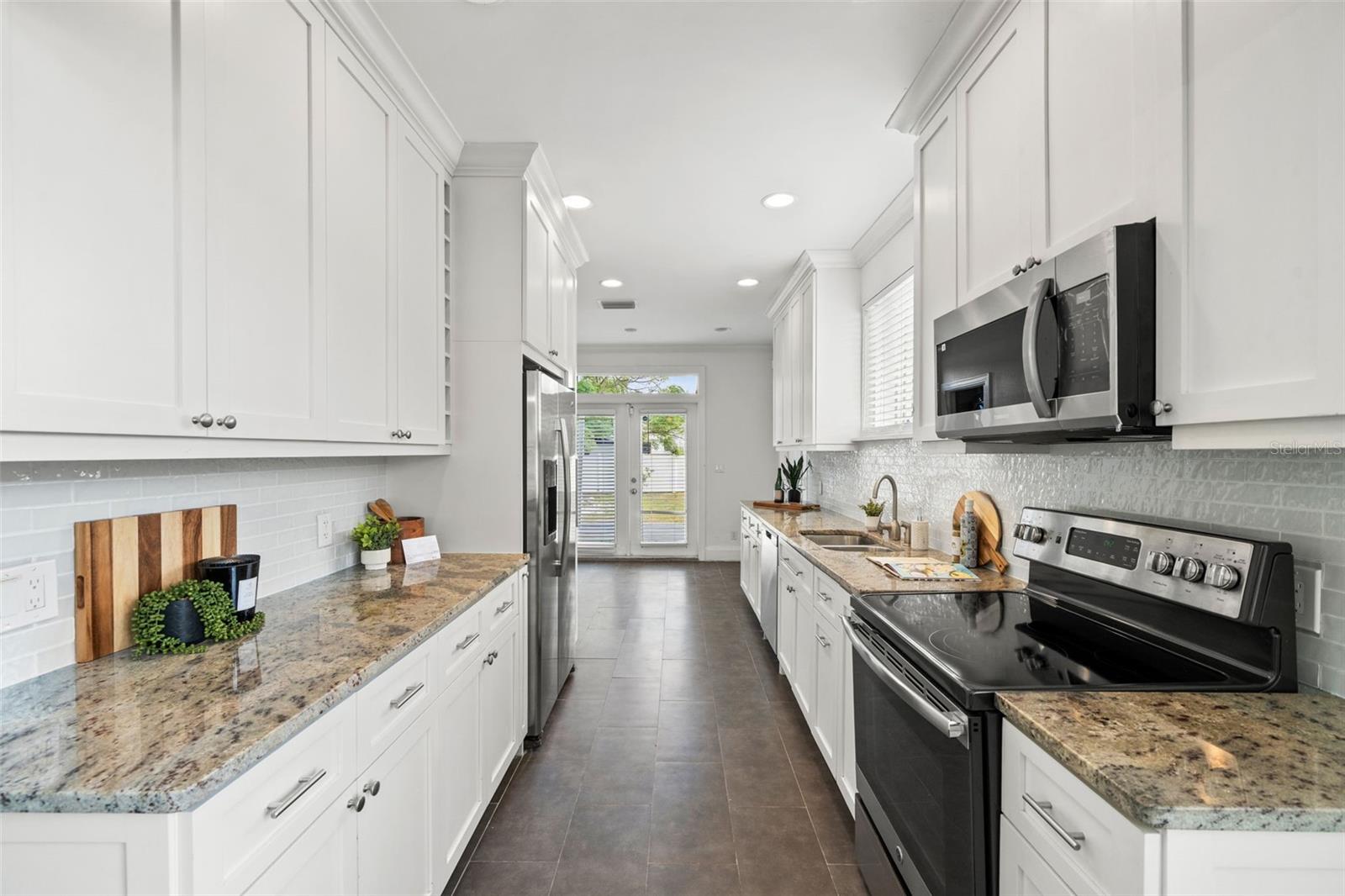 Image 20 of 60 For 205 Westland Avenue