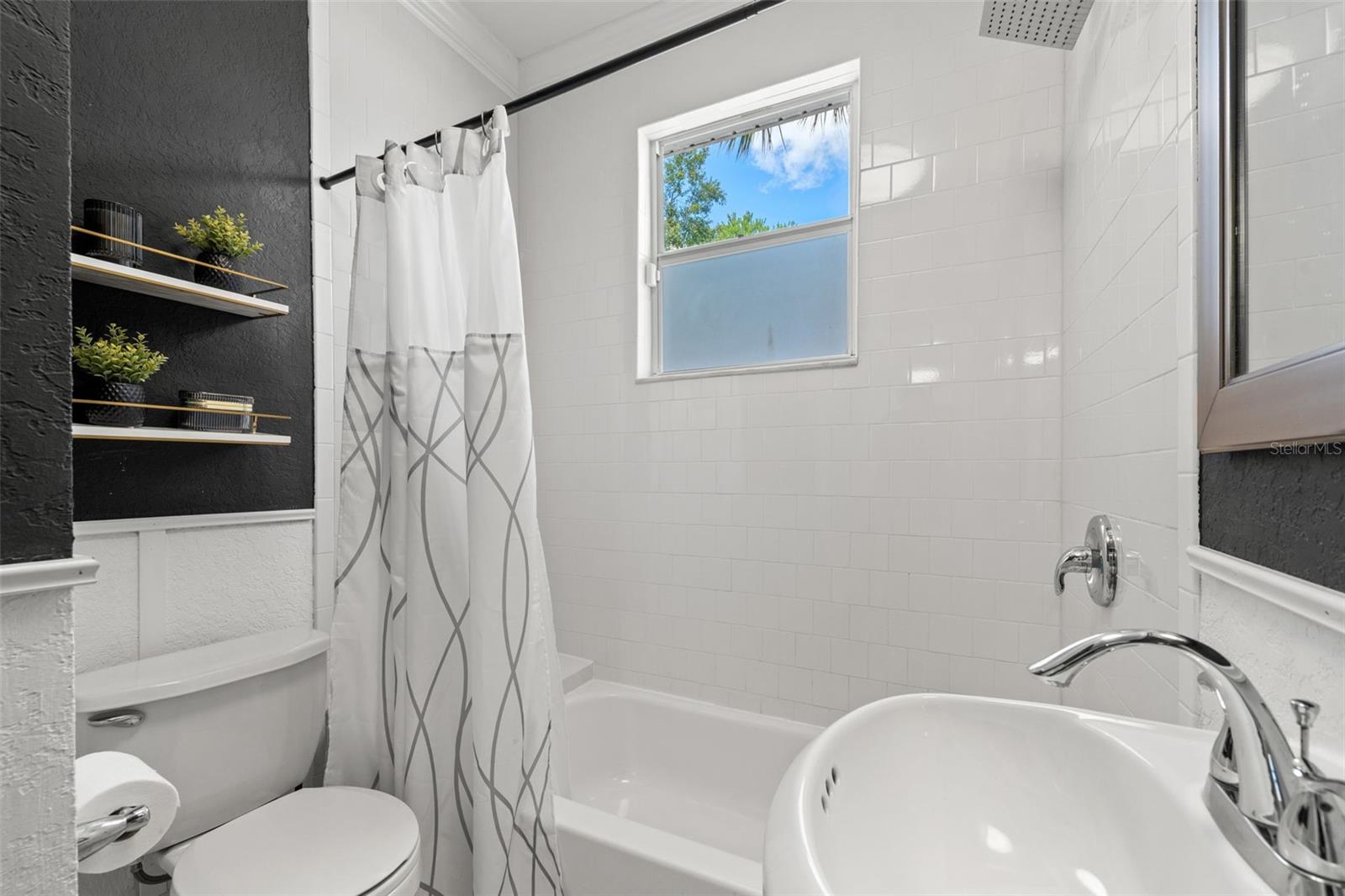 Image 39 of 60 For 205 Westland Avenue