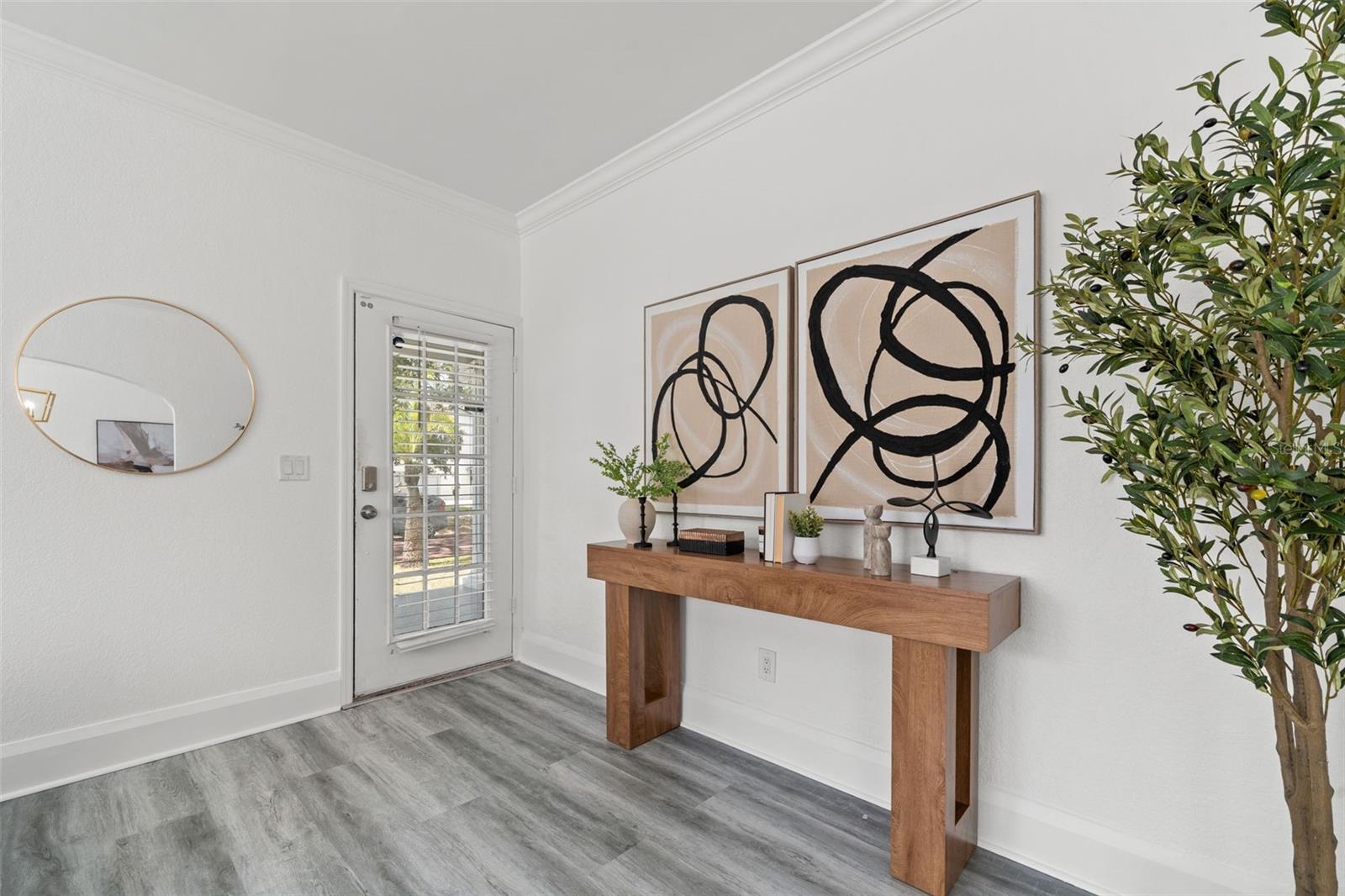 Image 5 of 60 For 205 Westland Avenue