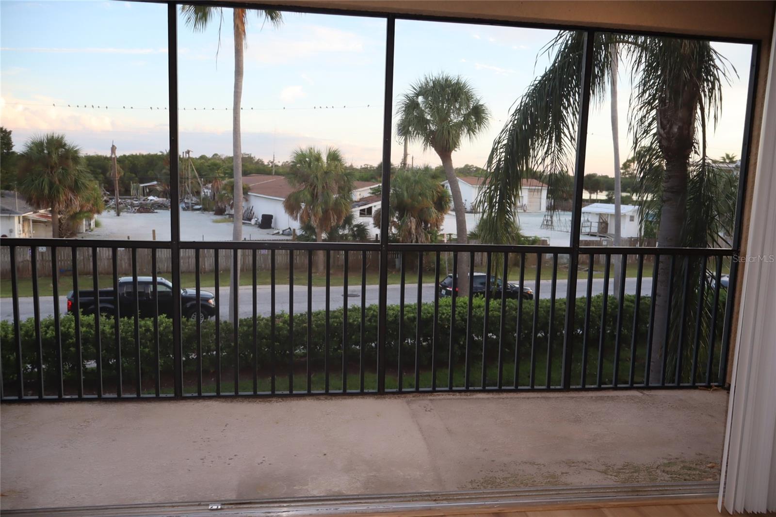 Image 12 of 61 For 1142 Venetian Harbor Drive Ne