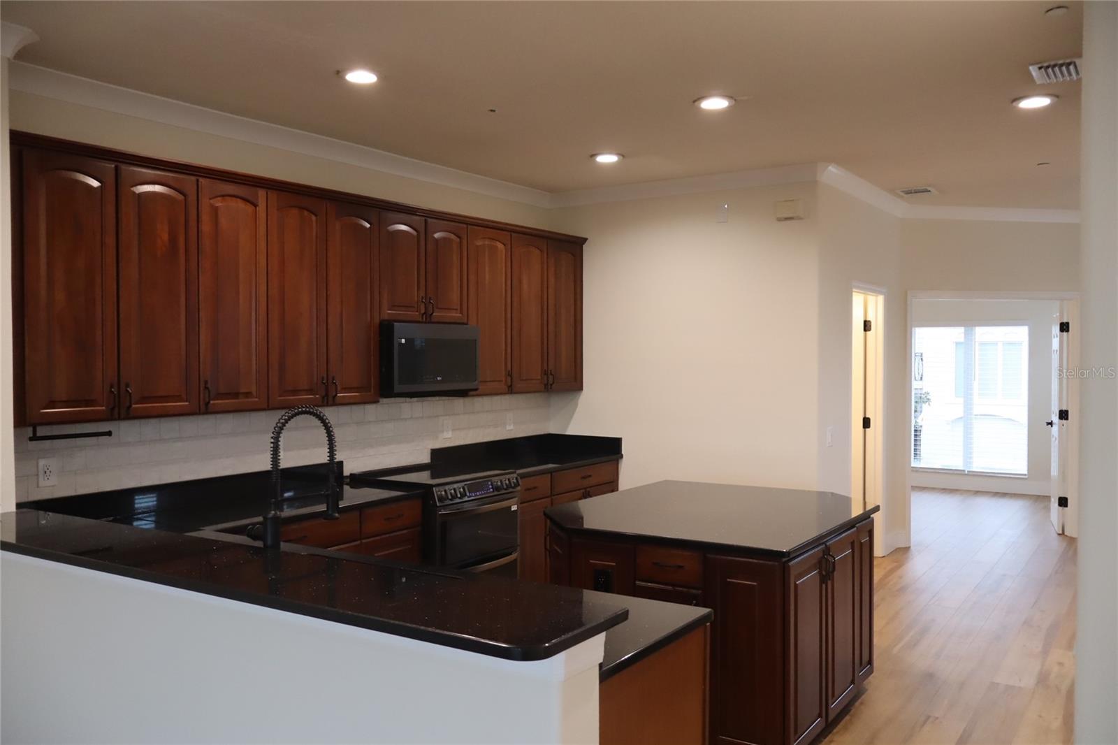 Image 13 of 61 For 1142 Venetian Harbor Drive Ne