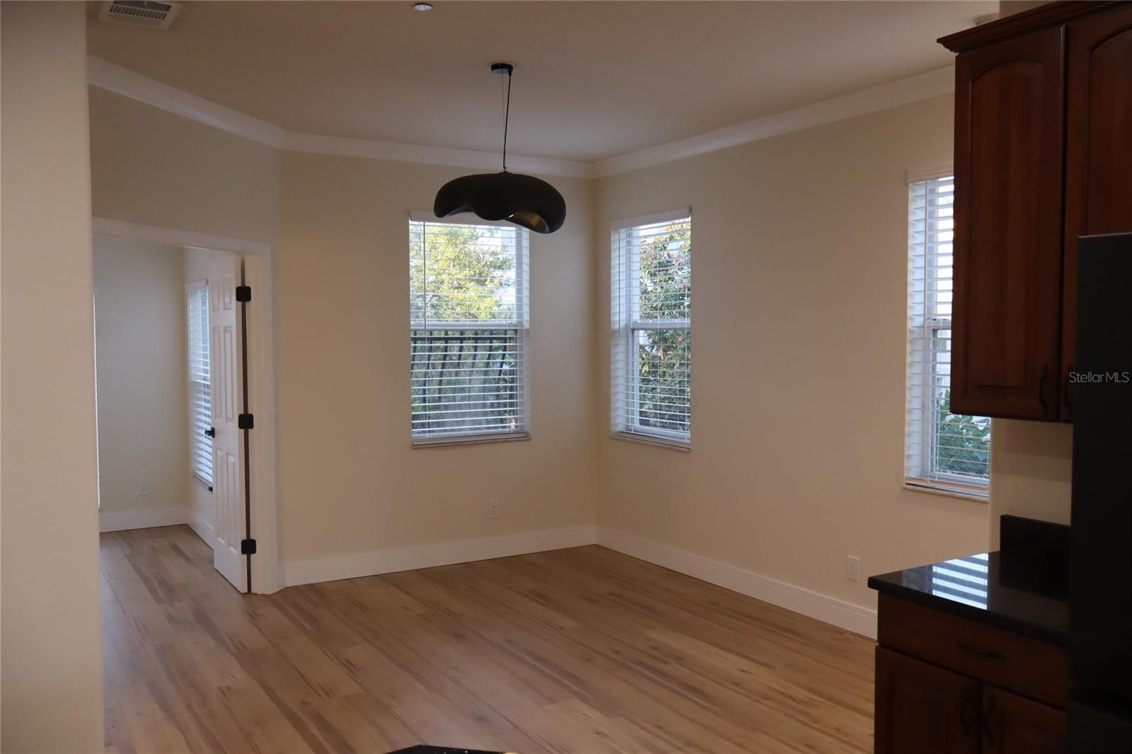 Image 18 of 61 For 1142 Venetian Harbor Drive Ne