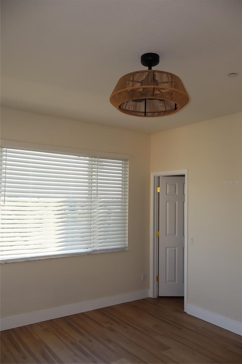 Image 34 of 61 For 1142 Venetian Harbor Drive Ne