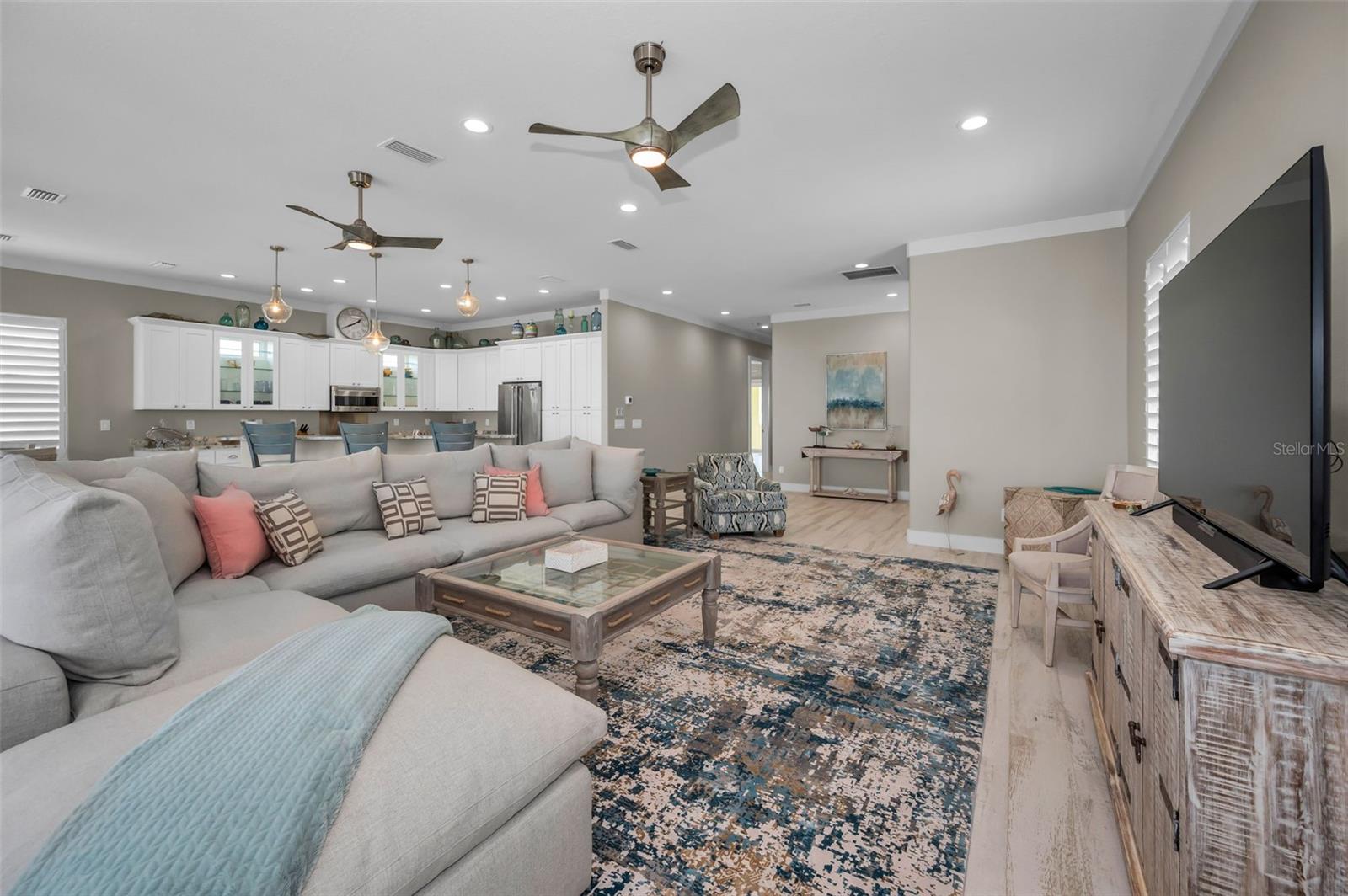 Image 20 of 90 For 15459 2nd Street E