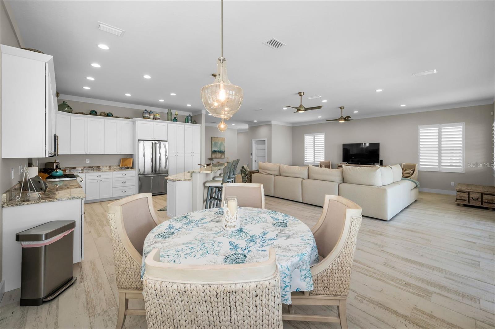 Image 33 of 90 For 15459 2nd Street E