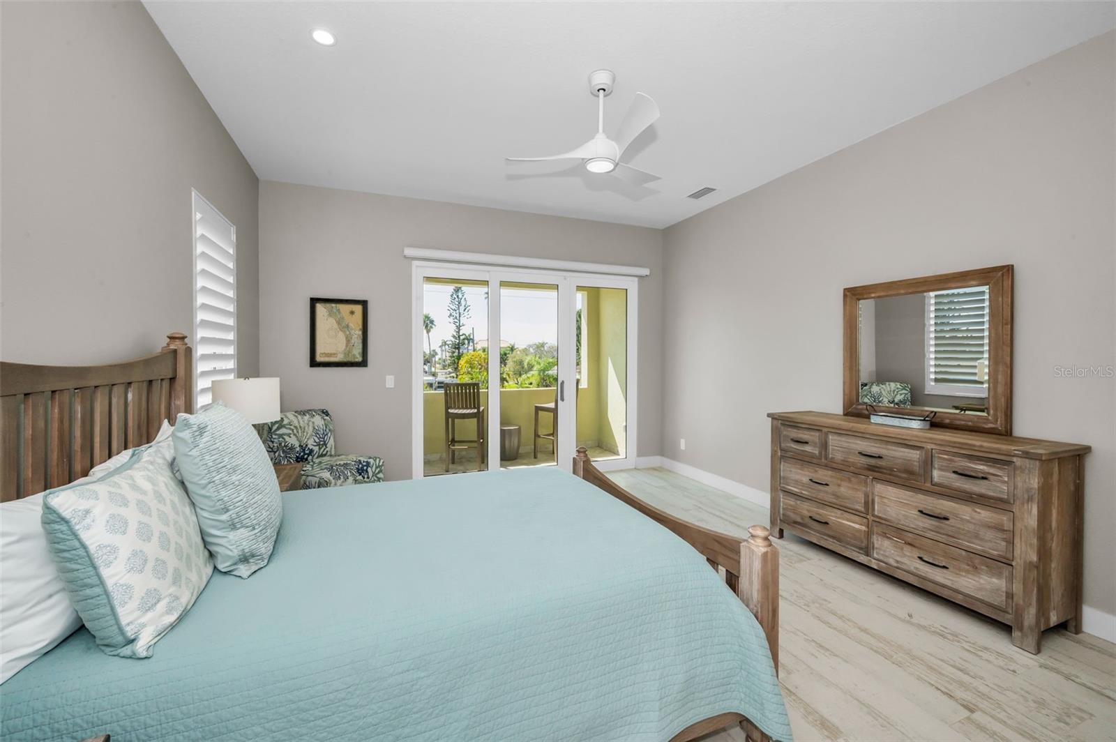 Image 40 of 90 For 15459 2nd Street E