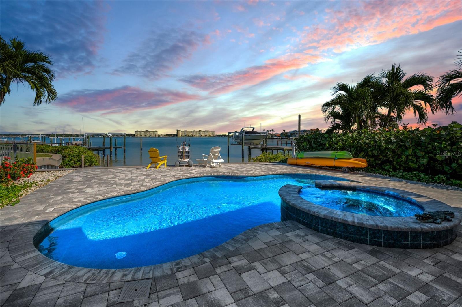 Image 5 of 90 For 15459 2nd Street E