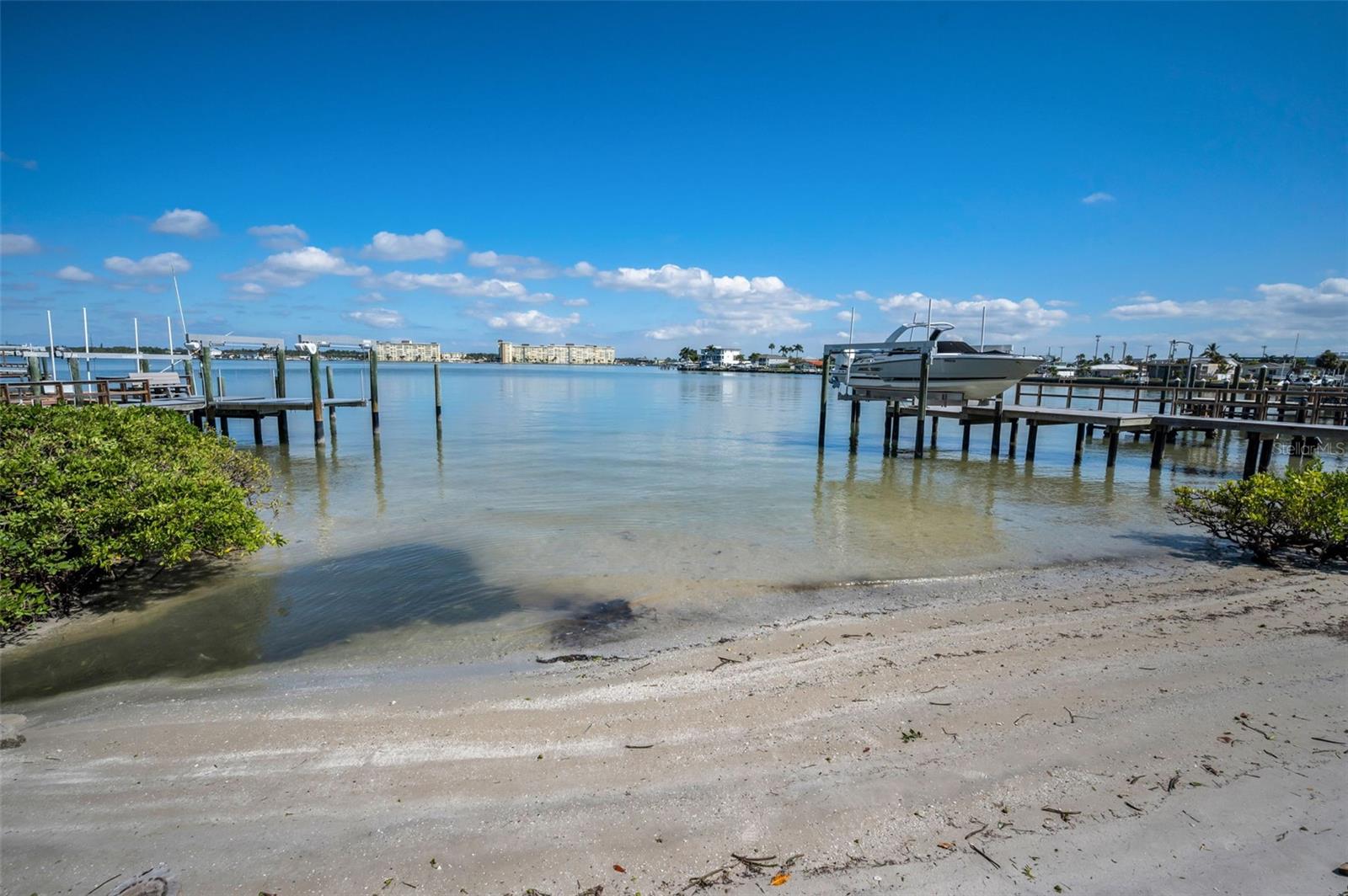 Image 73 of 90 For 15459 2nd Street E