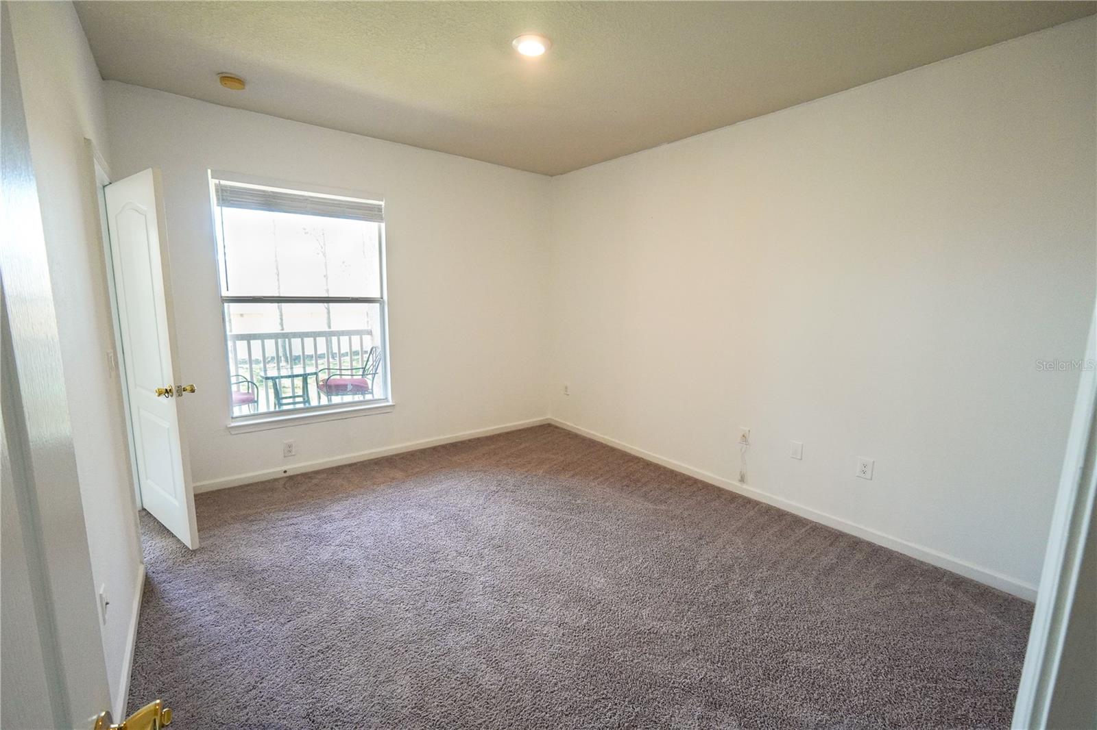 Image 19 of 42 For 17920 Villa Creek Drive 17920
