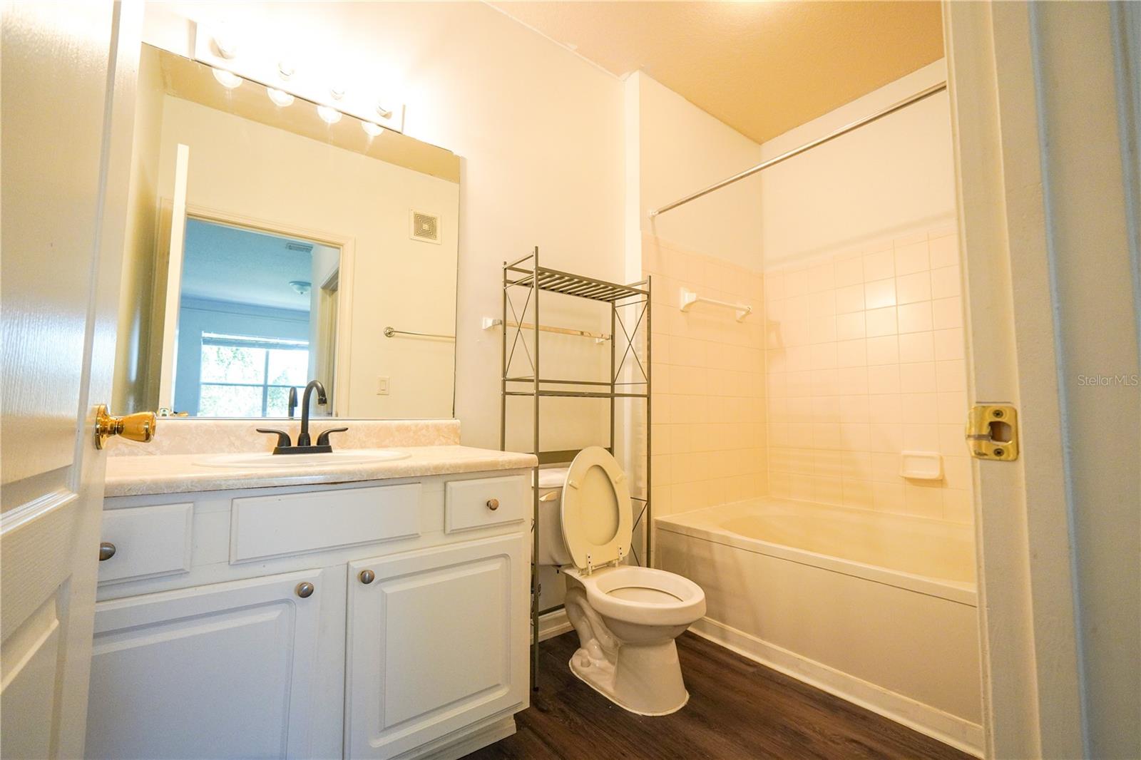 Image 21 of 42 For 17920 Villa Creek Drive 17920