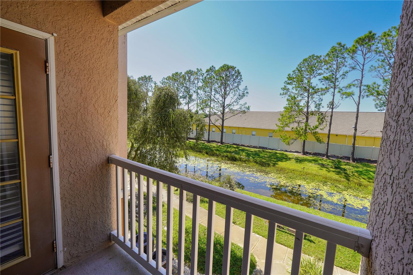 Image 26 of 42 For 17920 Villa Creek Drive 17920