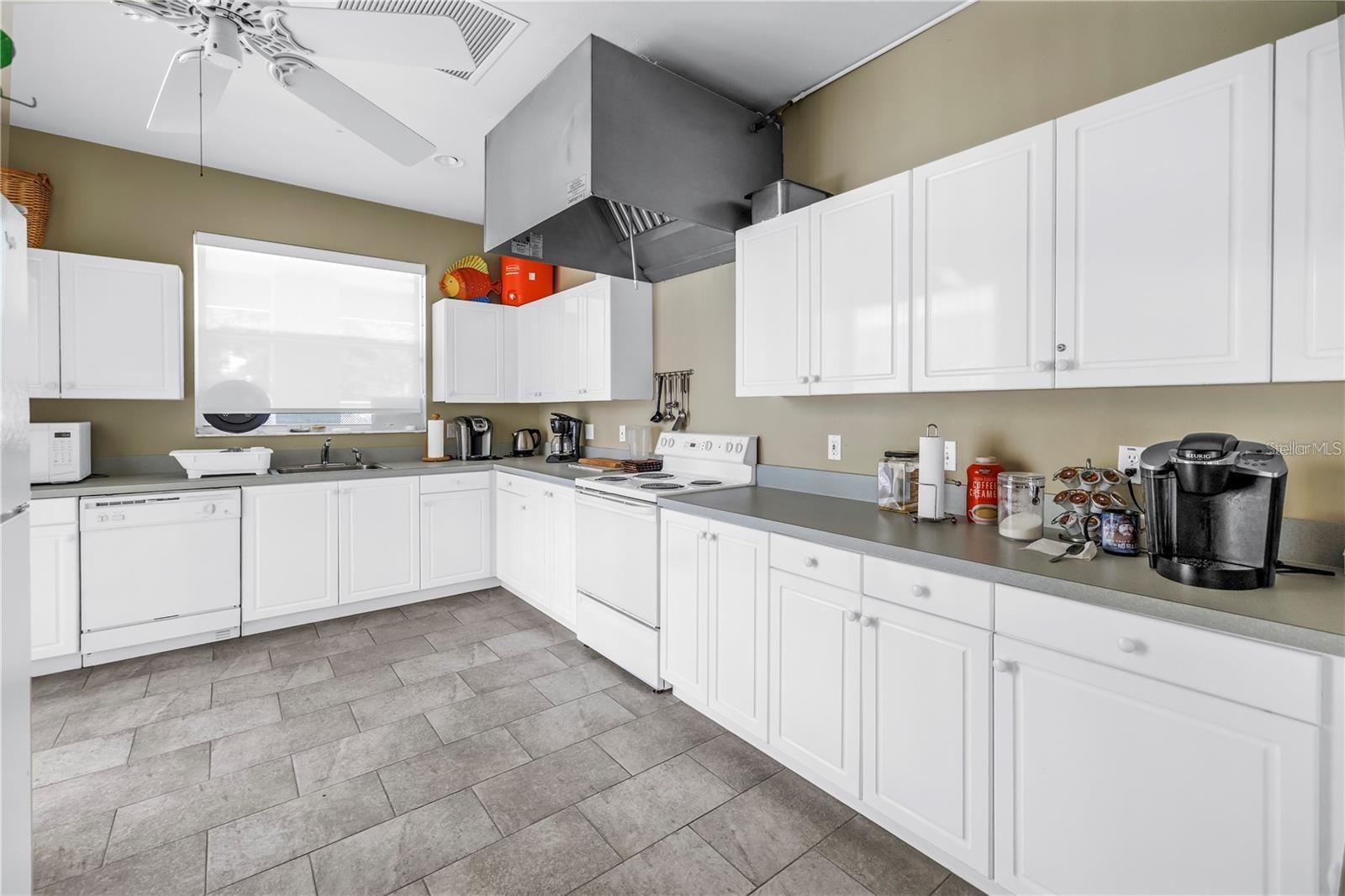 Image 26 of 34 For 3090 Pepperwood Lane W