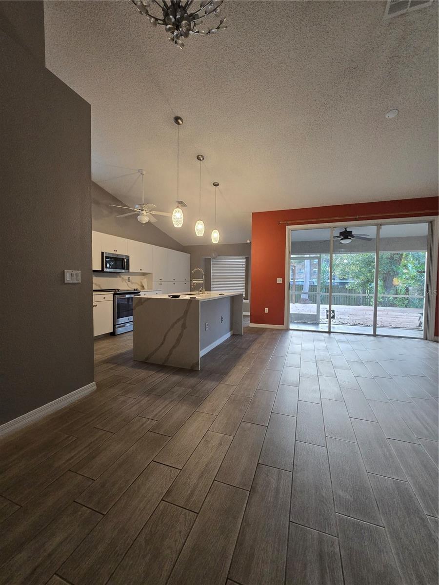 Image 4 of 19 For 3090 Pepperwood Lane W