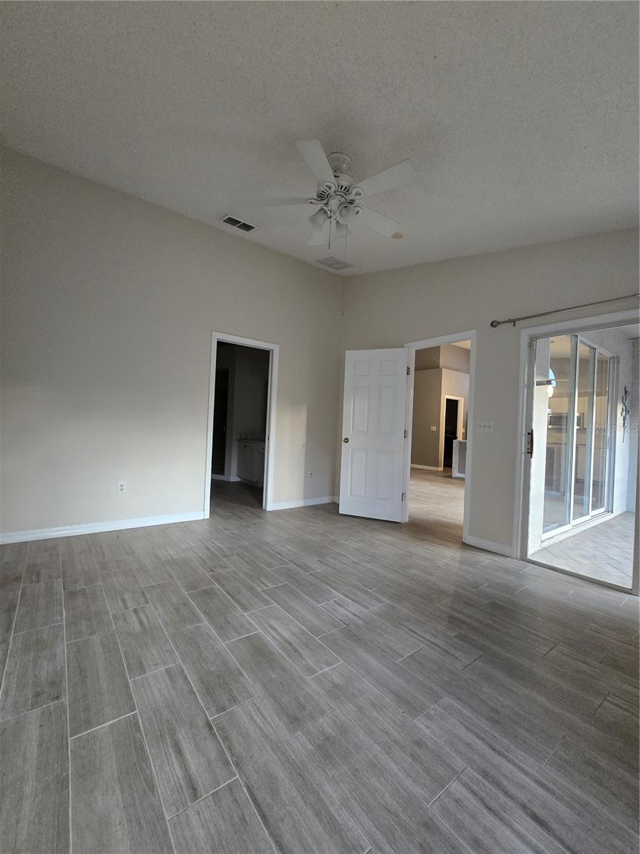 Image 6 of 19 For 3090 Pepperwood Lane W