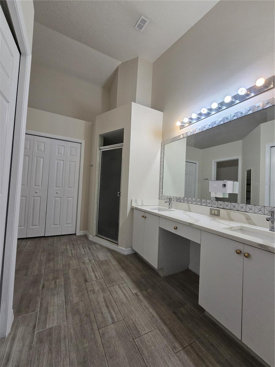 Image 8 of 19 For 3090 Pepperwood Lane W