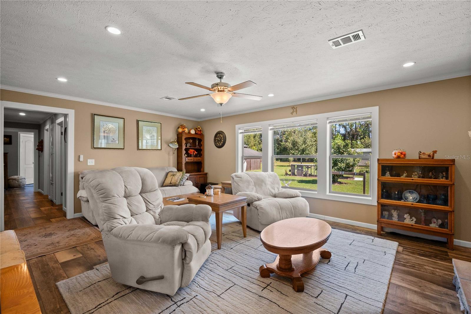 Image 17 of 84 For 2083 Sr 50  