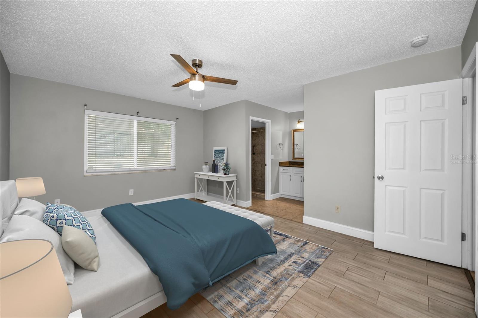 Image 31 of 64 For 2661 Knoll Street E