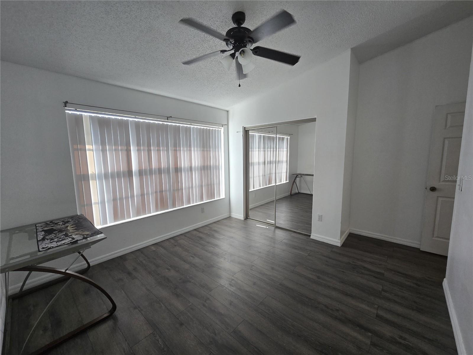 Image 14 of 22 For 412 Kensington Lake Circle