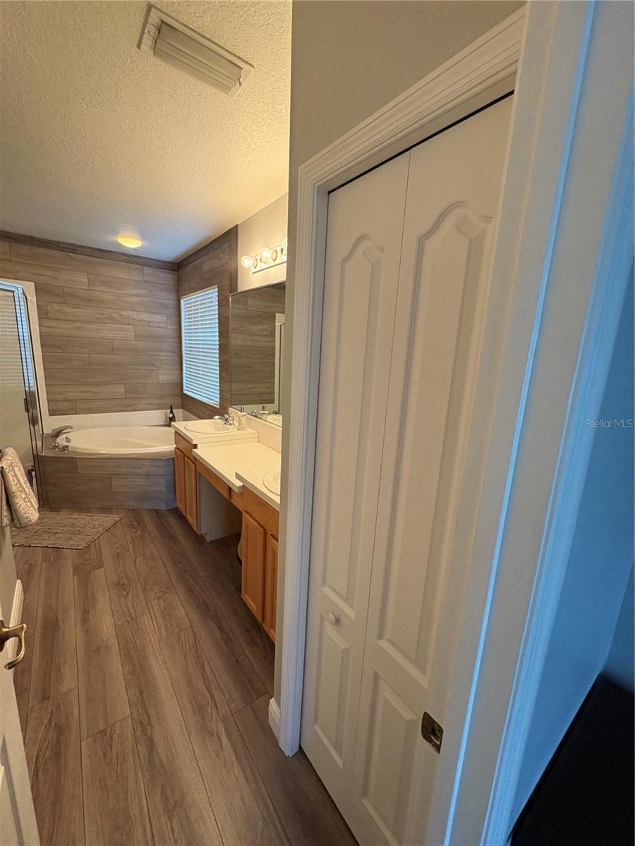 Image 44 of 100 For 6346 Bobby Jones Court