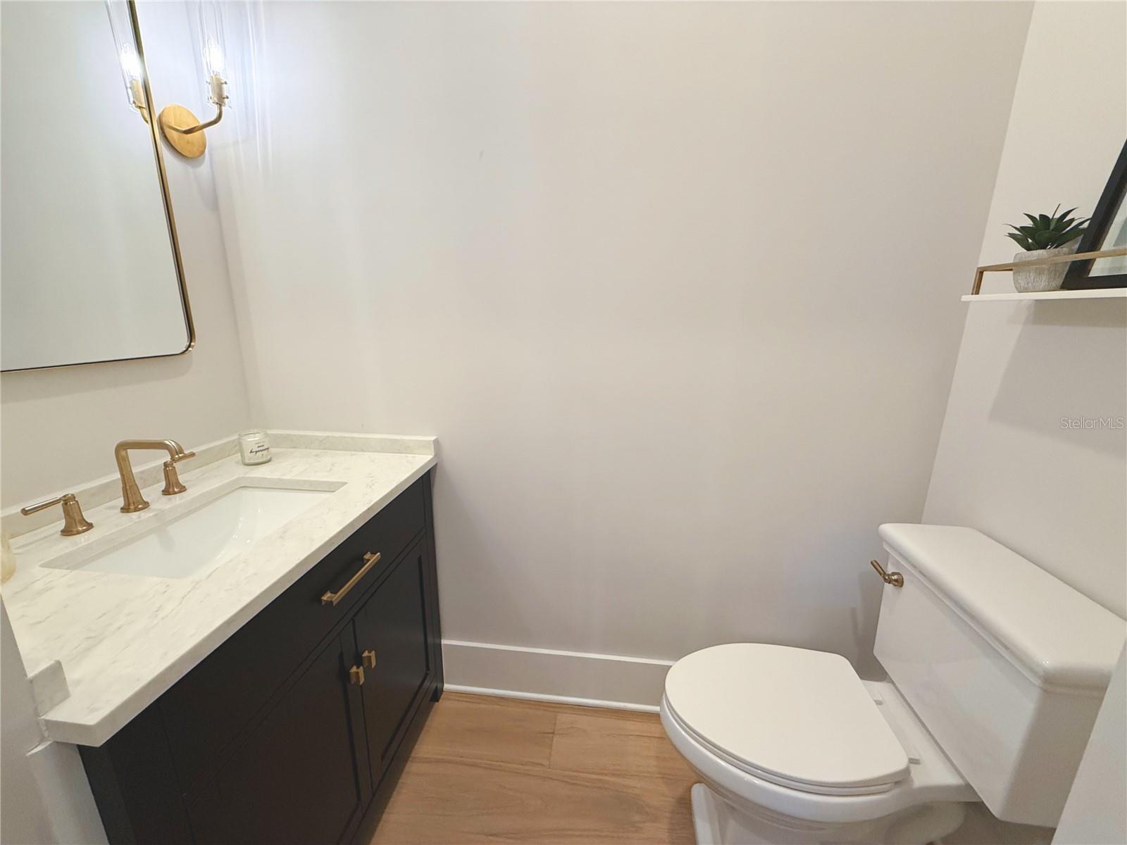 Image 21 of 28 For 233 8th Street N