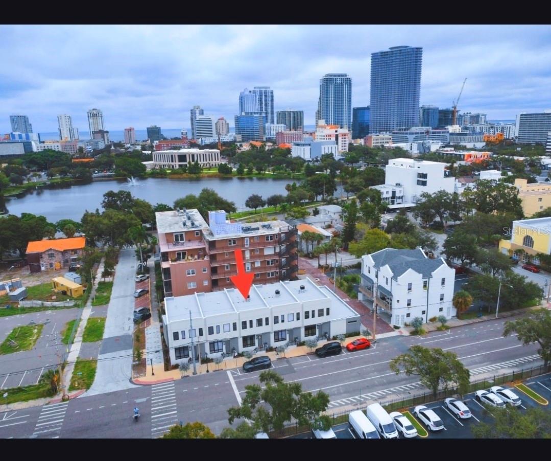 Image 4 of 28 For 233 8th Street N