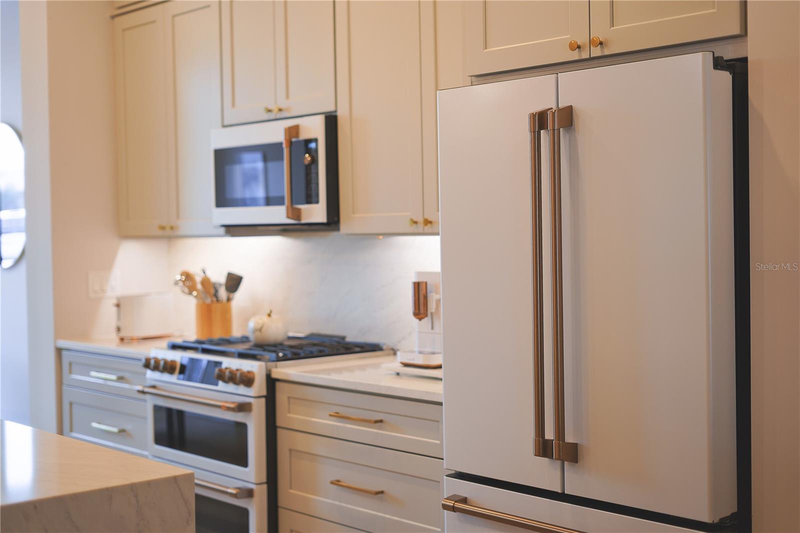 Image 7 of 28 For 233 8th Street N