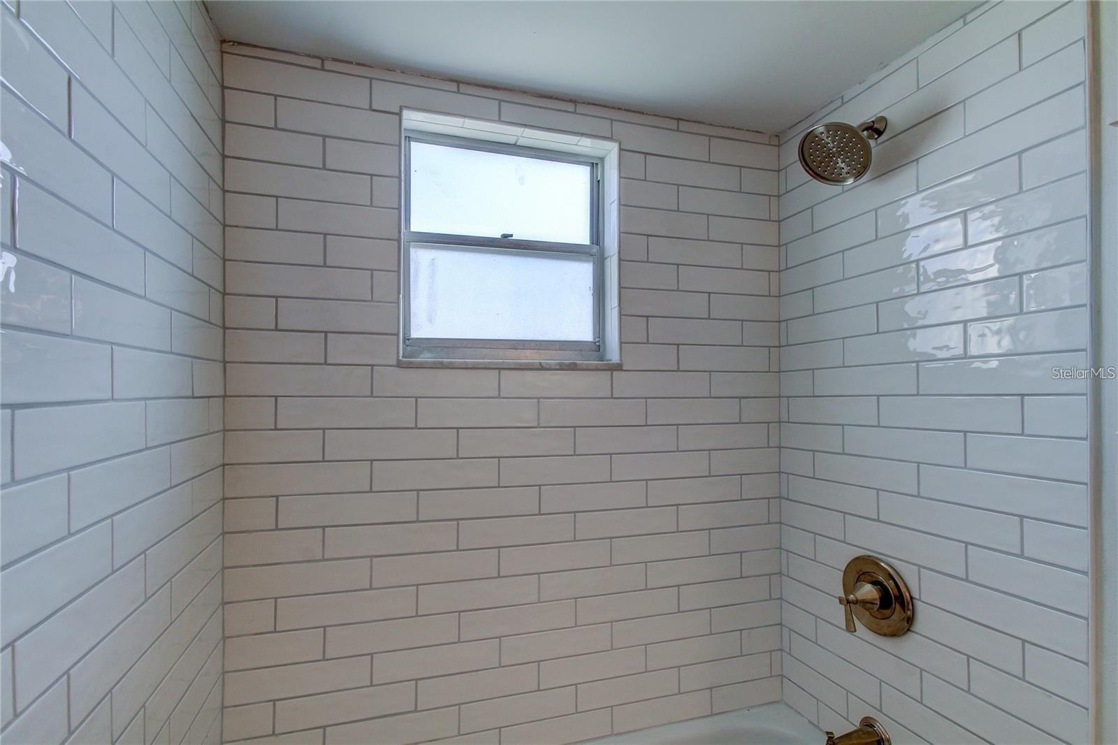 Image 21 of 46 For 4901 Onyx Lane 204