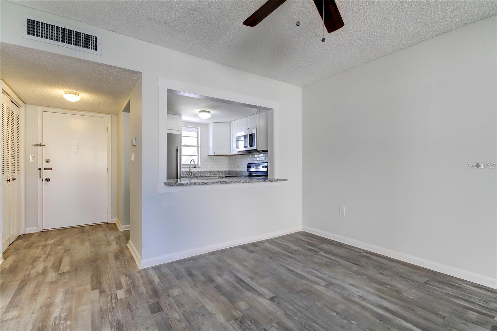 Image 3 of 46 For 4901 Onyx Lane 204