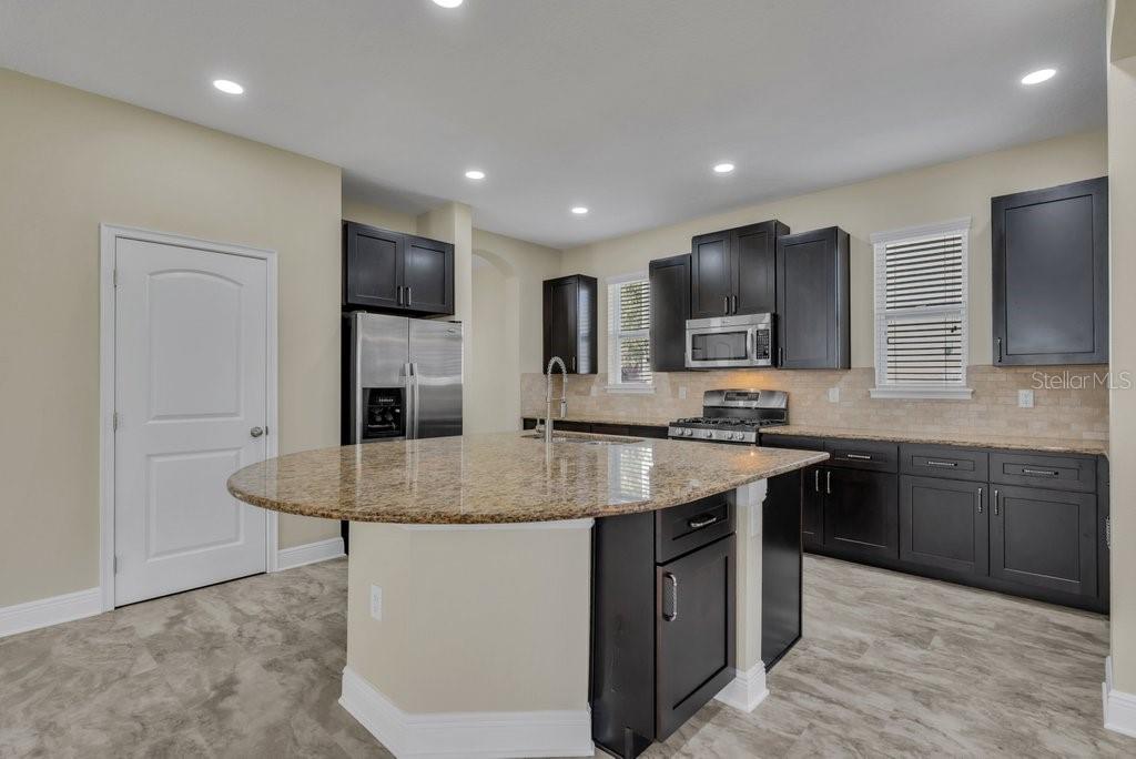 Image 12 of 50 For 5406 Fishhawk Ridge Drive