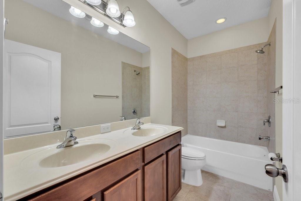 Image 29 of 50 For 5406 Fishhawk Ridge Drive