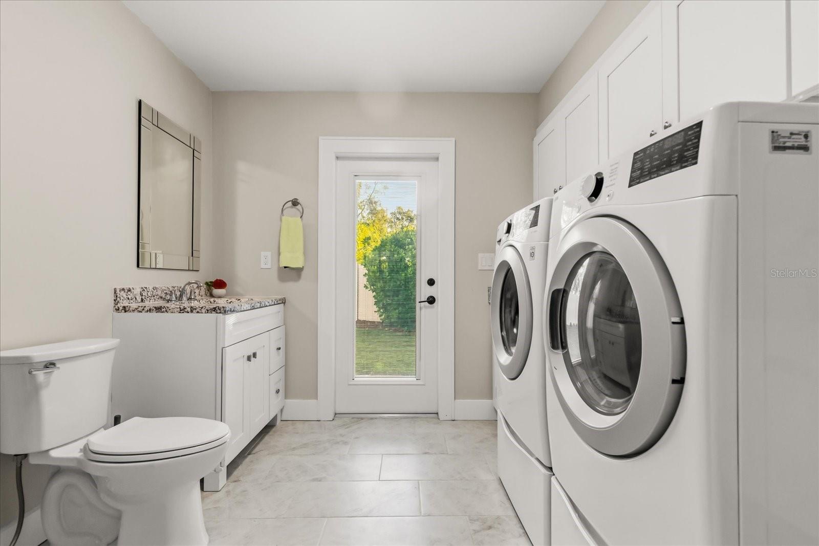 Image 29 of 56 For 2037 Broadway