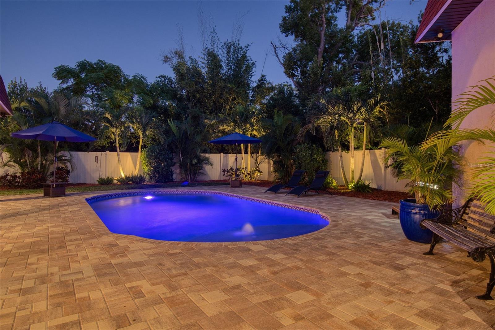 Image 37 of 56 For 2037 Broadway