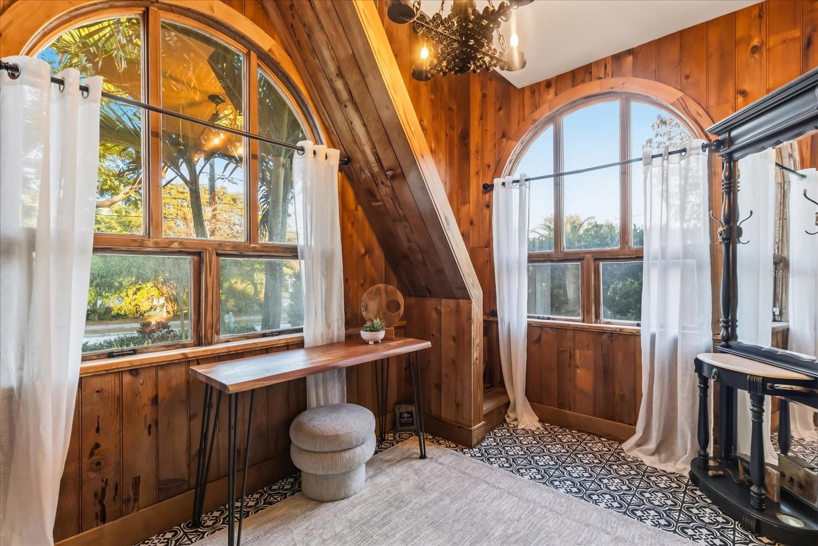 Image 4 of 56 For 2037 Broadway