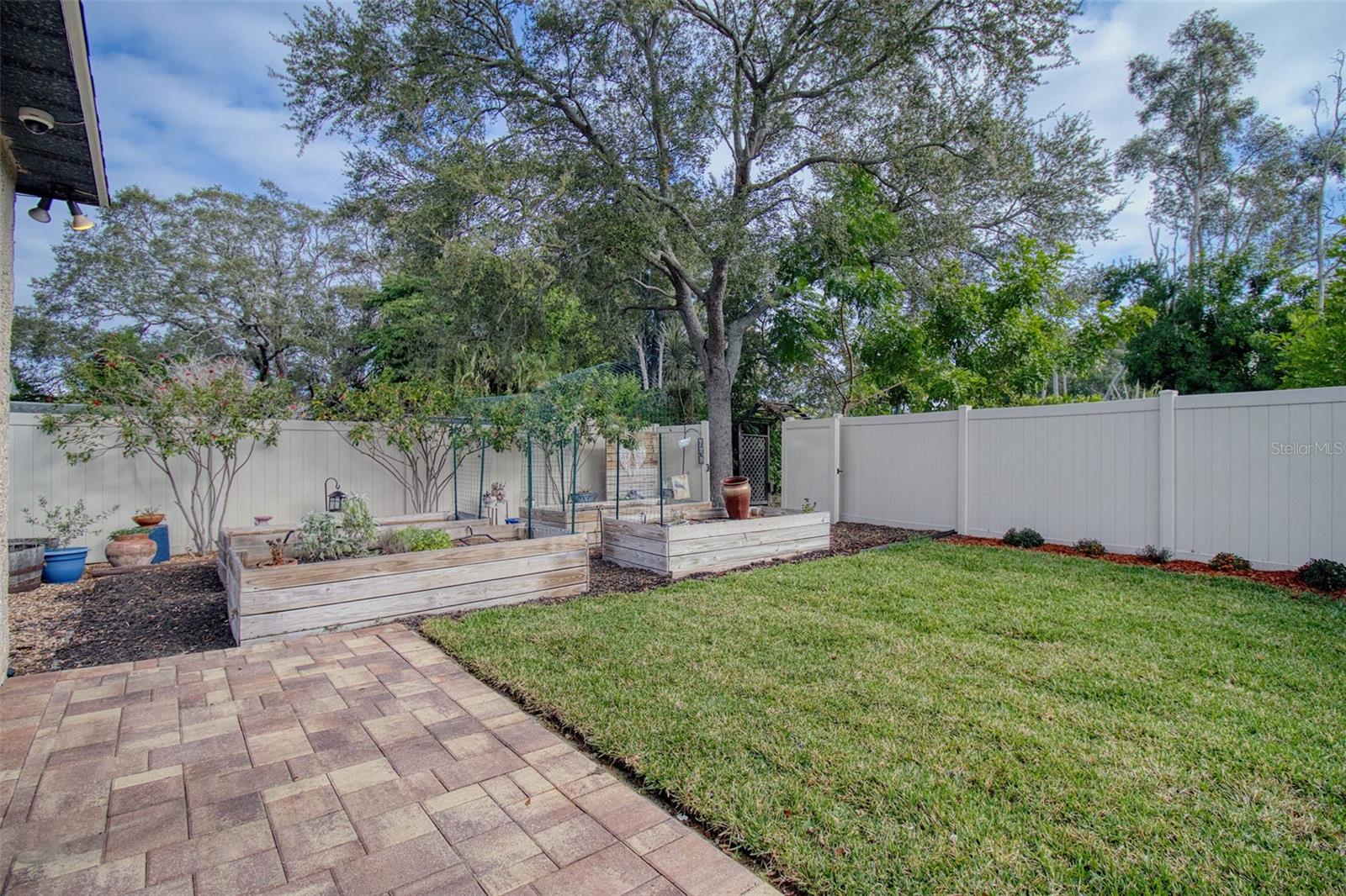 Image 46 of 56 For 2037 Broadway