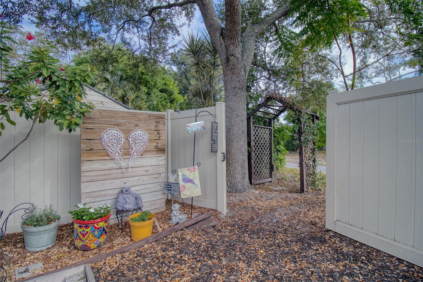 Image 47 of 56 For 2037 Broadway