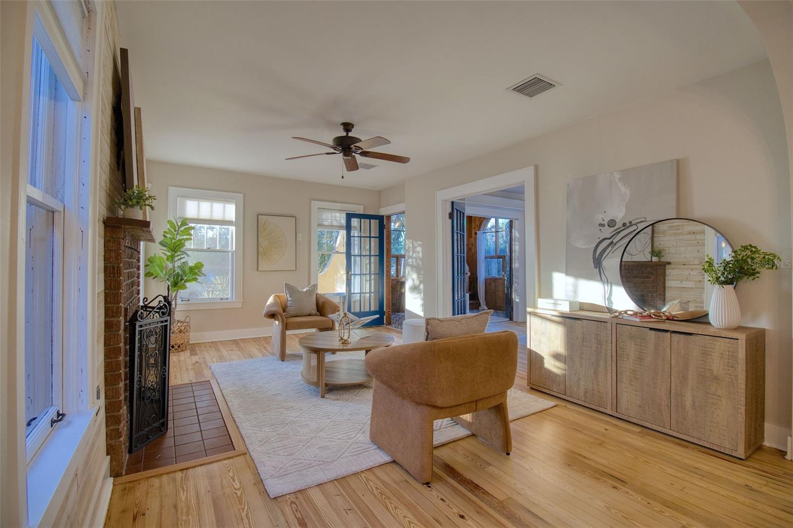 Image 5 of 56 For 2037 Broadway