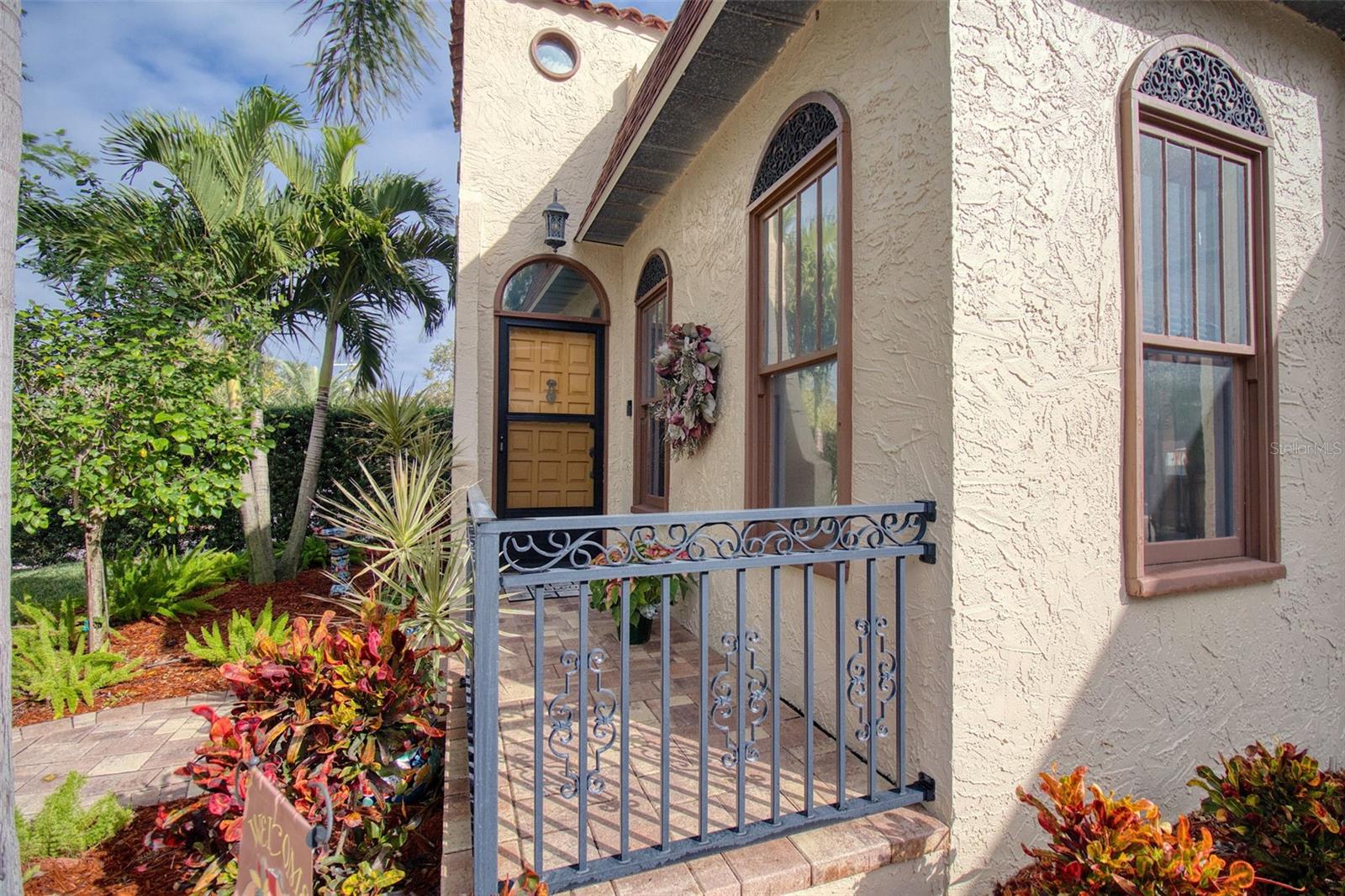 Image 53 of 56 For 2037 Broadway