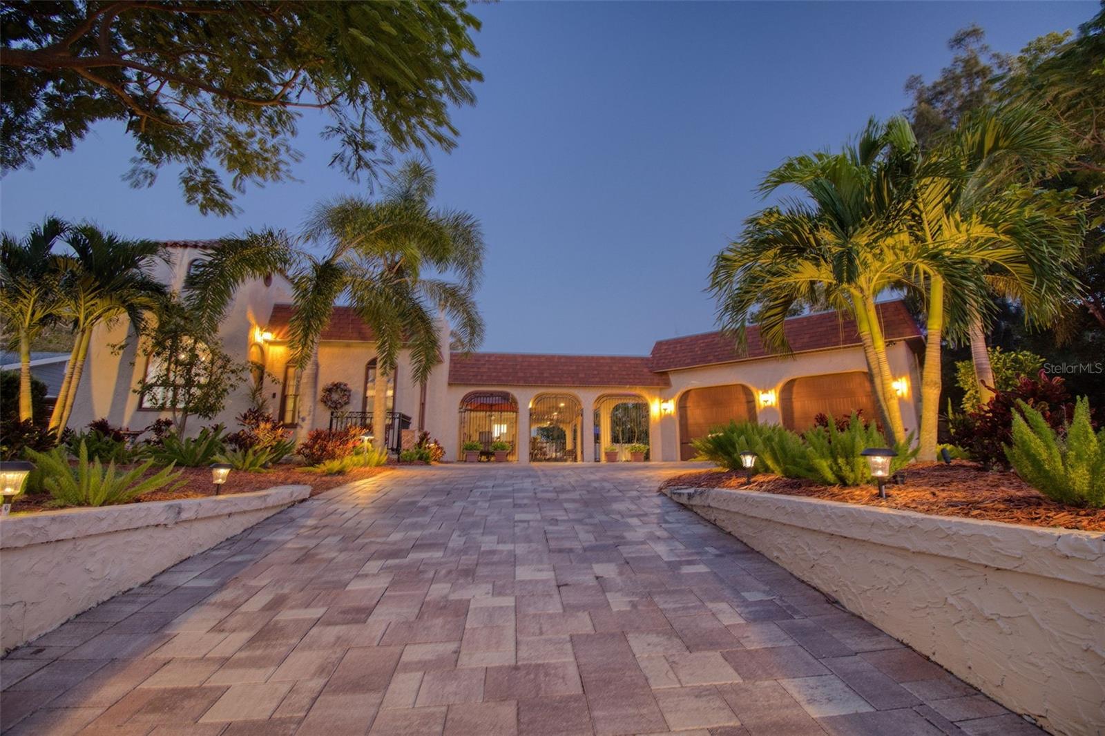 Image 55 of 56 For 2037 Broadway