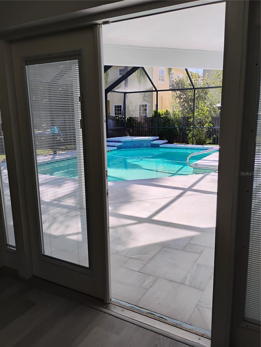 Image 23 of 68 For 2256 Colonial Boulevard W